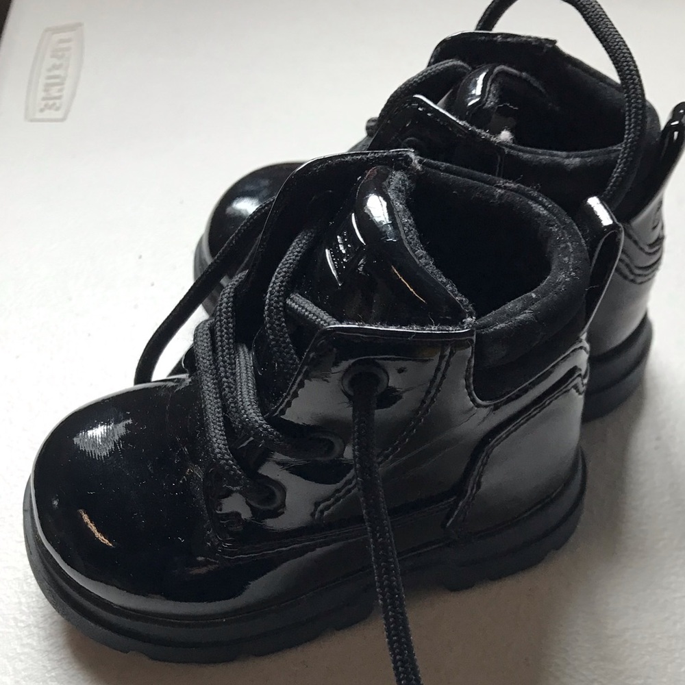 Baby smart shoes. Size 3